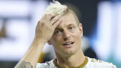 皇马2亿欧元引援修斯却难获稳定出场，曼联球星境遇引关注